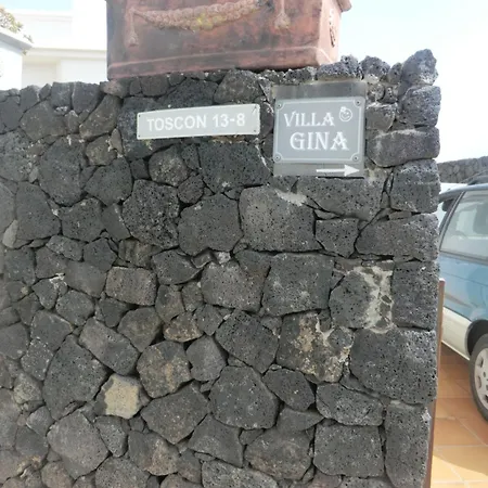 Gina Y Vista Oceano Lägenhet