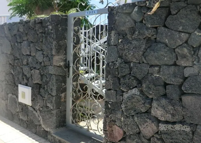 Gina Y Vista Oceano * Puerto del Carmen (Lanzarote)