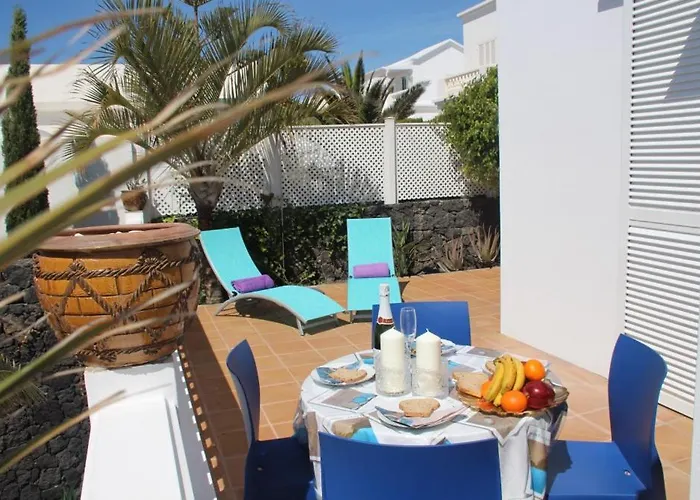 Gina Y Vista Oceano Puerto del Carmen