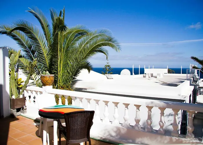 Gina Y Vista Oceano * Puerto del Carmen